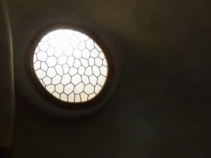 カサバトリョの窓
