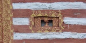 house window in Manali